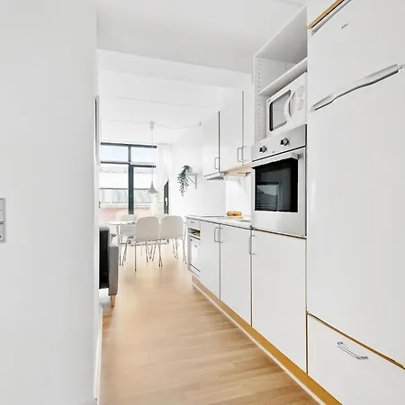 Apartment Bad, Lejl, 56 *